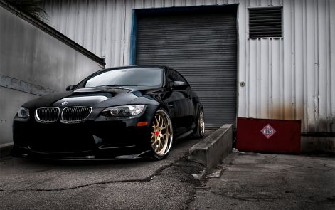 black_bmw_m3_sv1_wheels_wallpaper_1680x1050.jpg